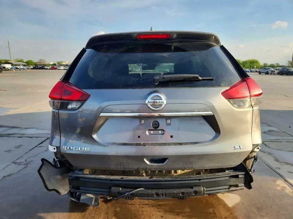 2017 NISSAN ROGUE SL  