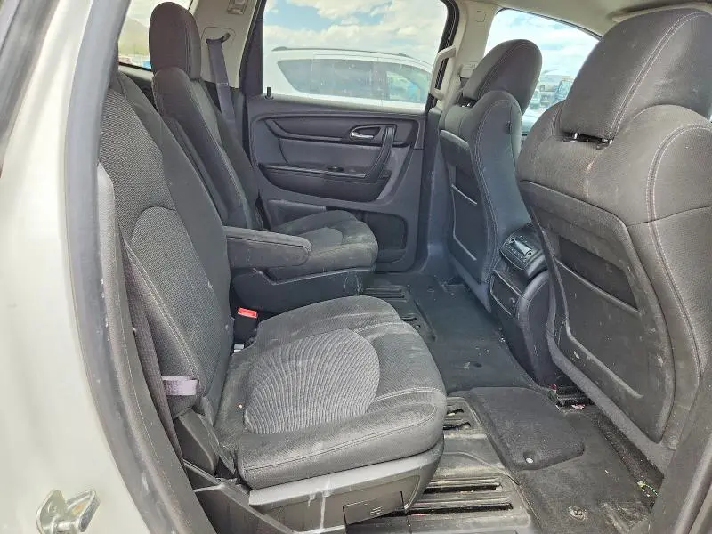 2013 CHEVROLET TRAVERSE LT  