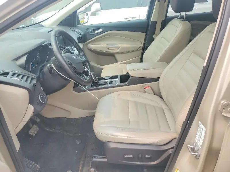 2017 FORD ESCAPE TITANIUM  