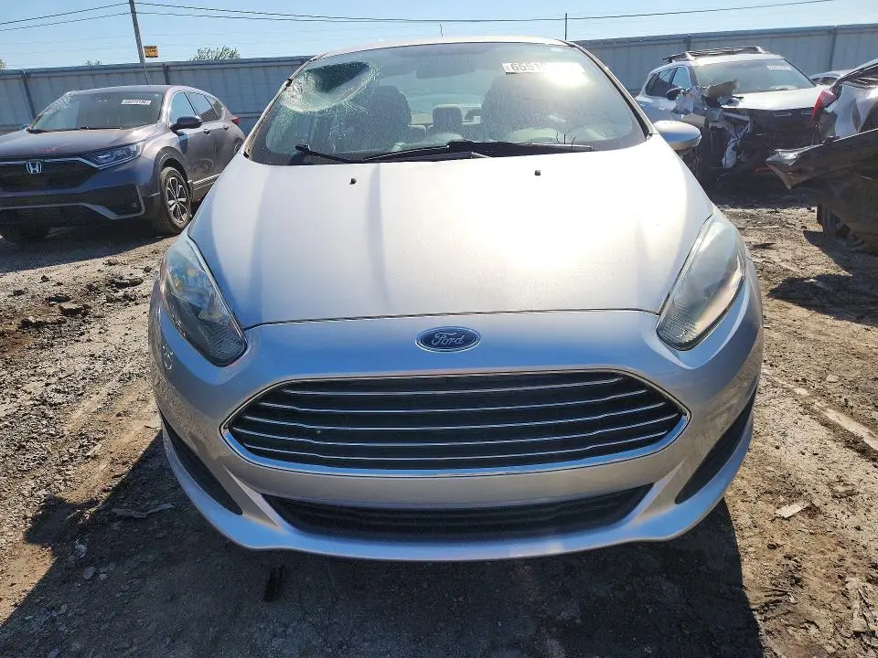 2015 FORD FIESTA SE  
