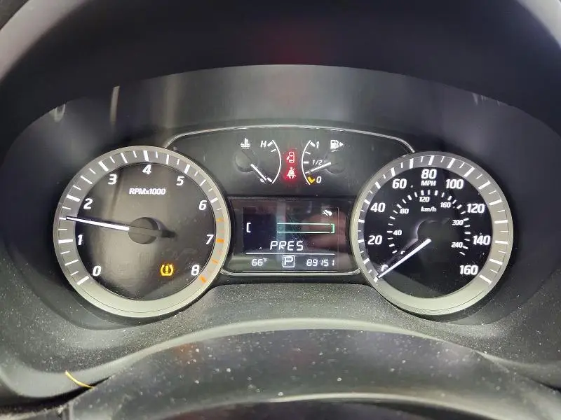 2015 NISSAN SENTRA SV  