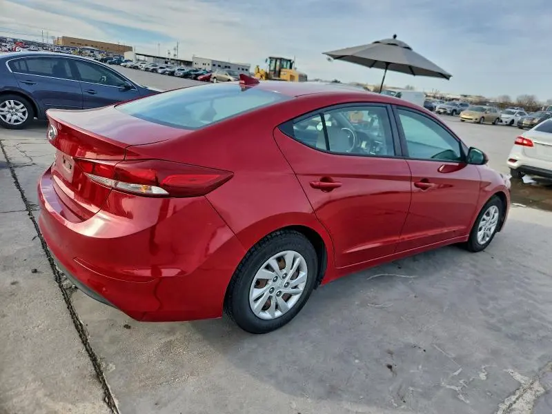 2017 HYUNDAI ELANTRA SE  