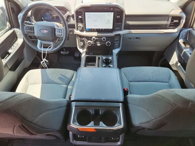 2024 FORD F150 XLT  