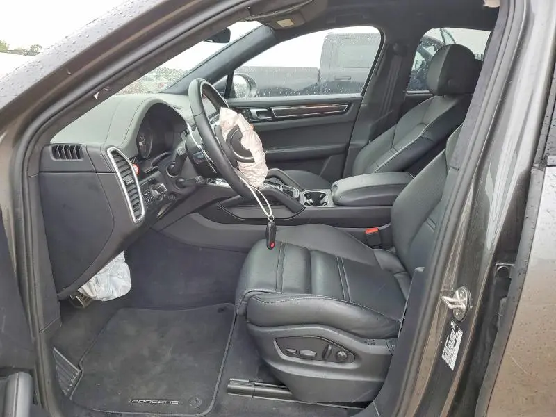 2023 PORSCHE CAYENNE GTS COUPE  