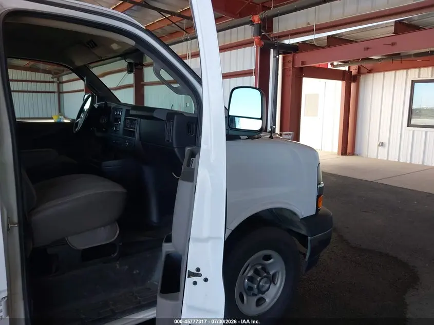 2017 CHEVROLET EXPRESS 3500 LT
