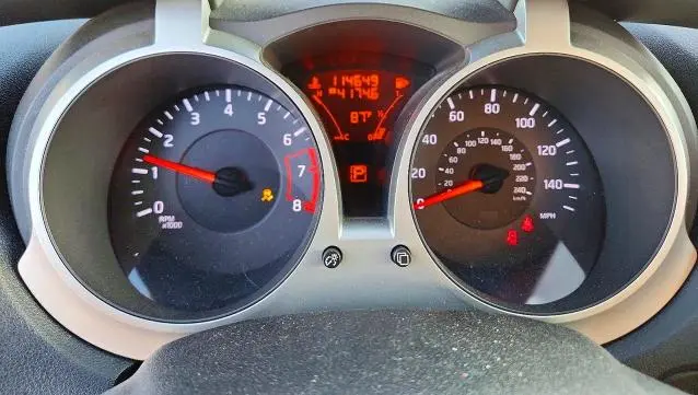 2013 NISSAN JUKE S  