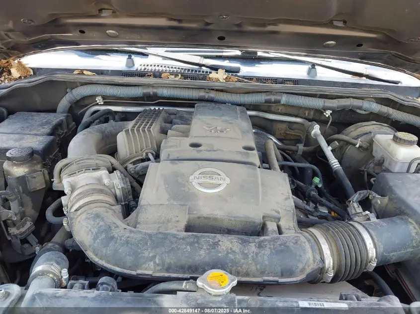 2010 NISSAN FRONTIER SE