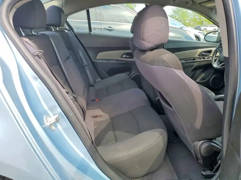 2012 CHEVROLET CRUZE LT  