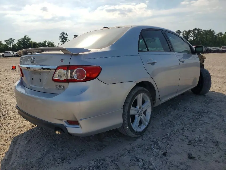 2013 TOYOTA COROLLA S  