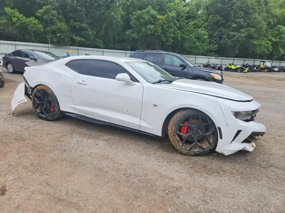 2017 CHEVROLET CAMARO LT  