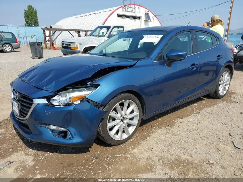 2017 MAZDA MAZDA3 TOURING 2.5