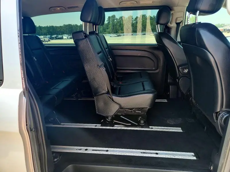 2016 MERCEDES-BENZ METRIS   