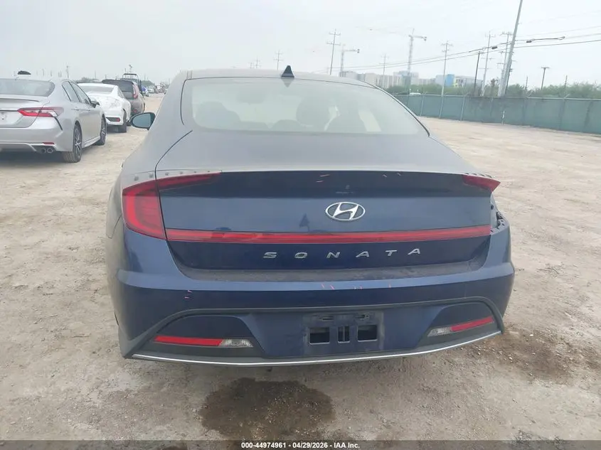 2022 HYUNDAI SONATA SE