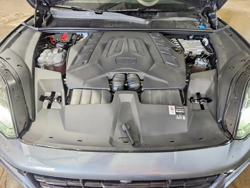 2026 PORSCHE CAYENNE S  
