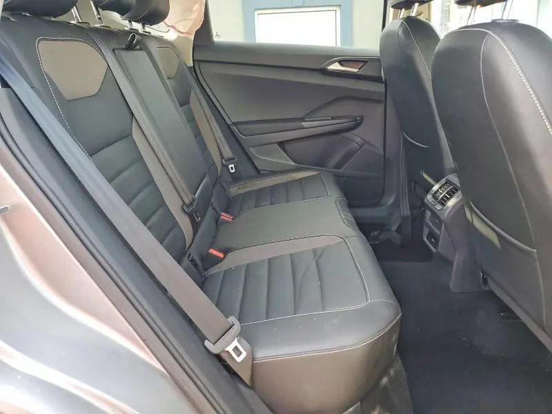 2023 VOLKSWAGEN TAOS SEL  