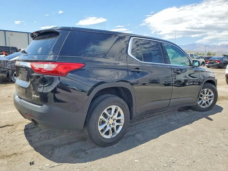 2020 CHEVROLET TRAVERSE LS  