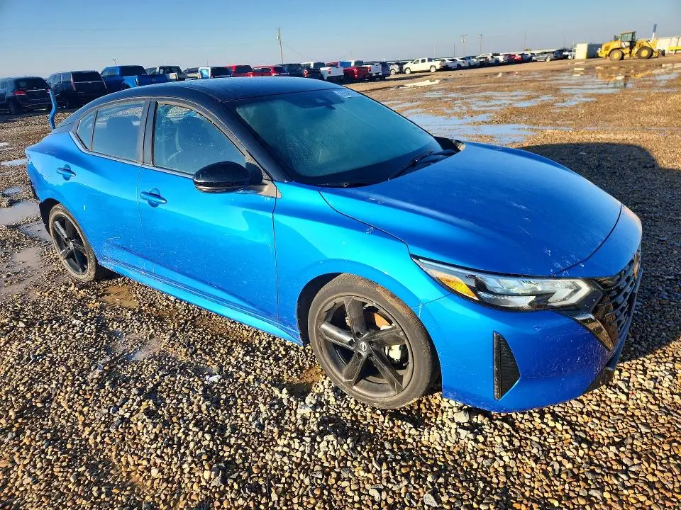 2024 NISSAN SENTRA SR  