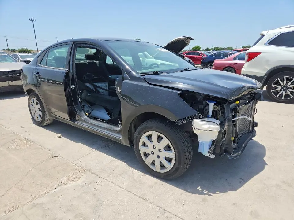 2022 KIA RIO S  