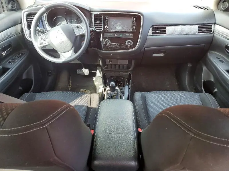 2018 MITSUBISHI OUTLANDER ES  