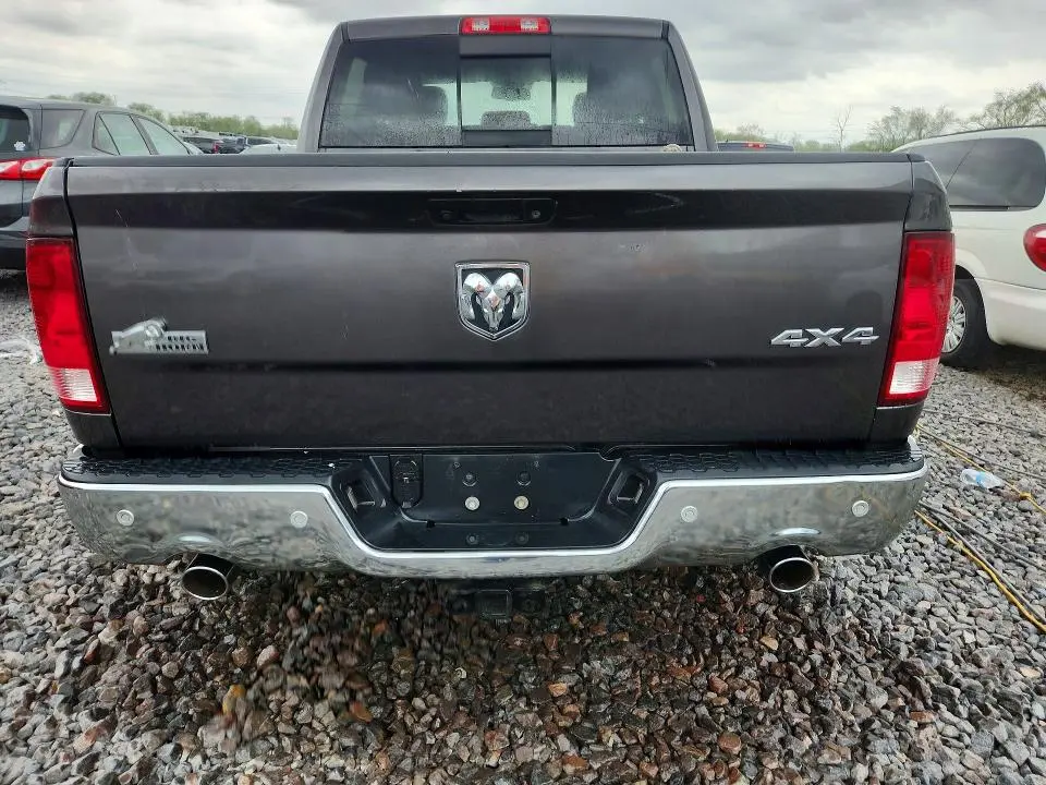 2018 RAM 1500 SLT  