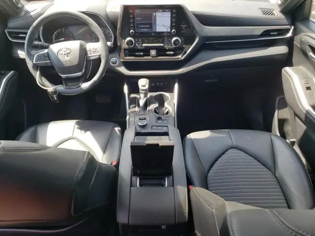 2021 TOYOTA HIGHLANDER XSE  