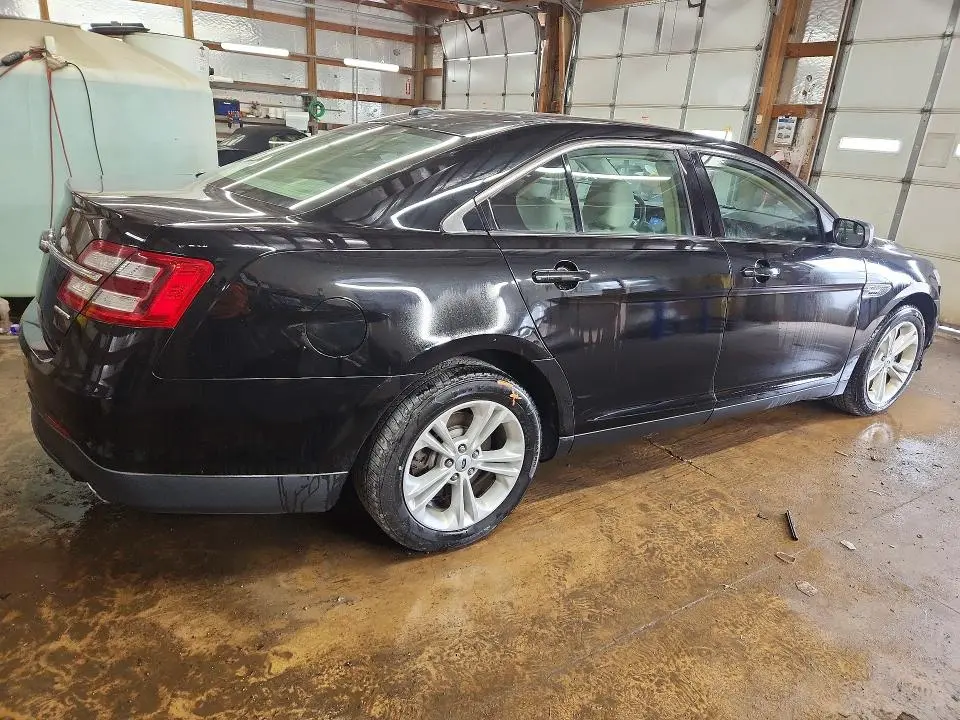 2017 FORD TAURUS SE  