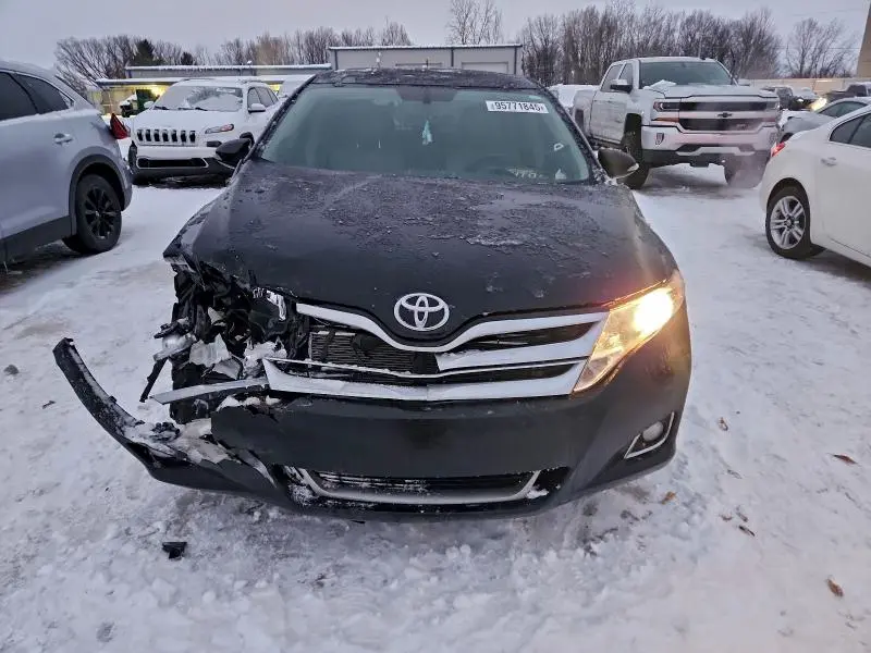 2013 TOYOTA VENZA LE  