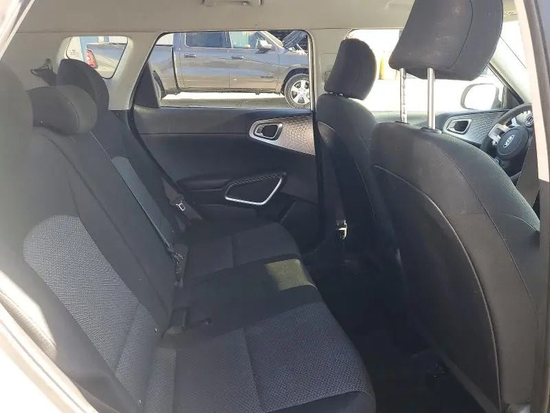 2020 KIA SOUL LX  
