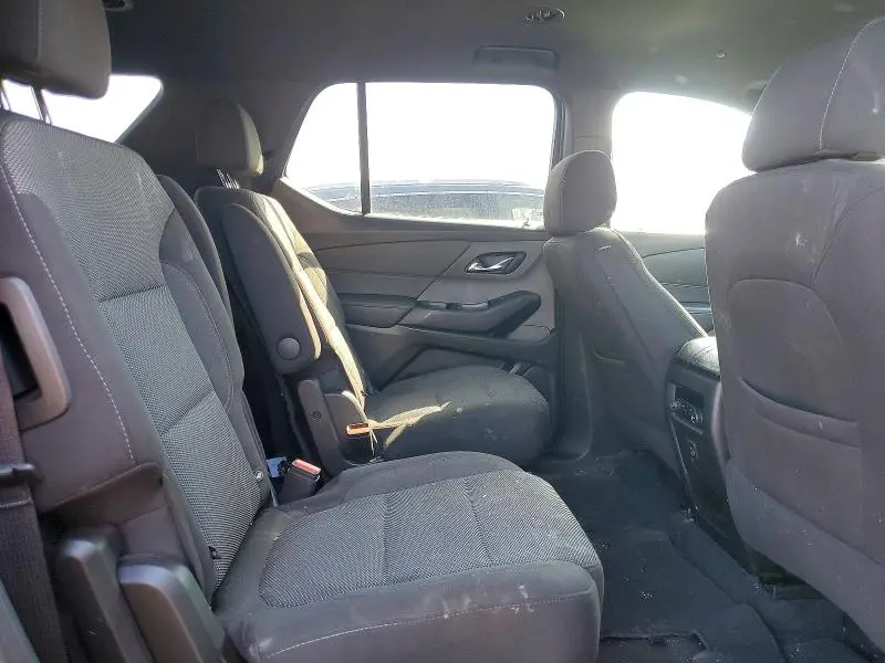 2023 CHEVROLET TRAVERSE LT  