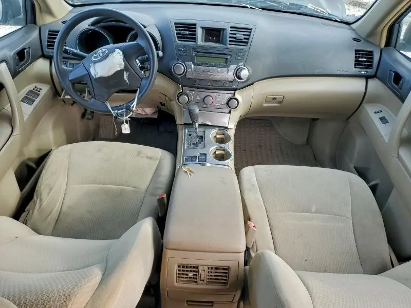 2010 TOYOTA HIGHLANDER   