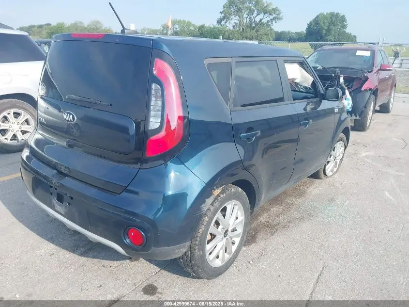 2019 KIA SOUL +