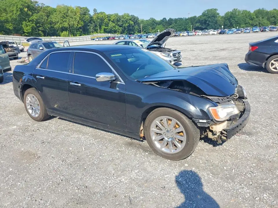 2013 CHRYSLER 300C   