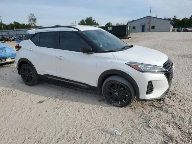 2023 NISSAN KICKS SR  