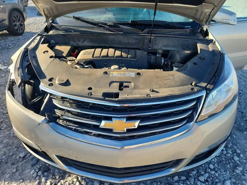 2017 CHEVROLET TRAVERSE LT  