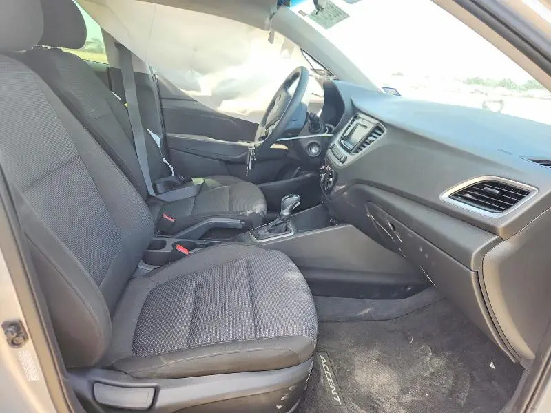 2022 HYUNDAI ACCENT SE  