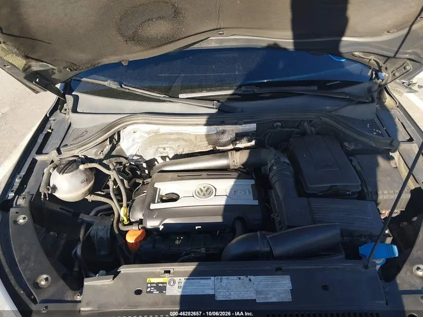 2014 VOLKSWAGEN TIGUAN S