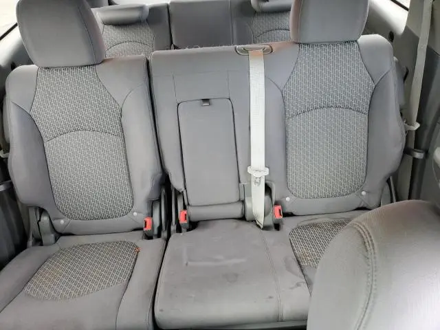 2012 CHEVROLET TRAVERSE LS  