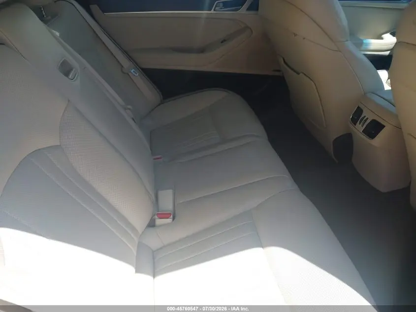 2015 HYUNDAI GENESIS 5.0