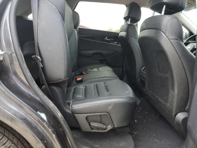 2017 KIA SORENTO LX  