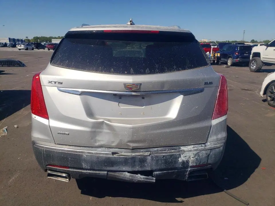 2017 CADILLAC XT5 LUXURY  