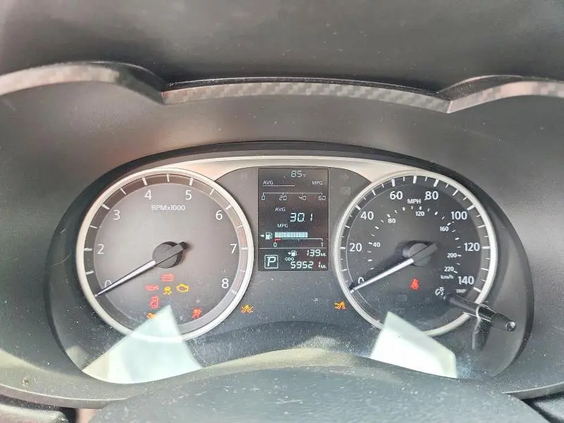 2021 NISSAN VERSA S  