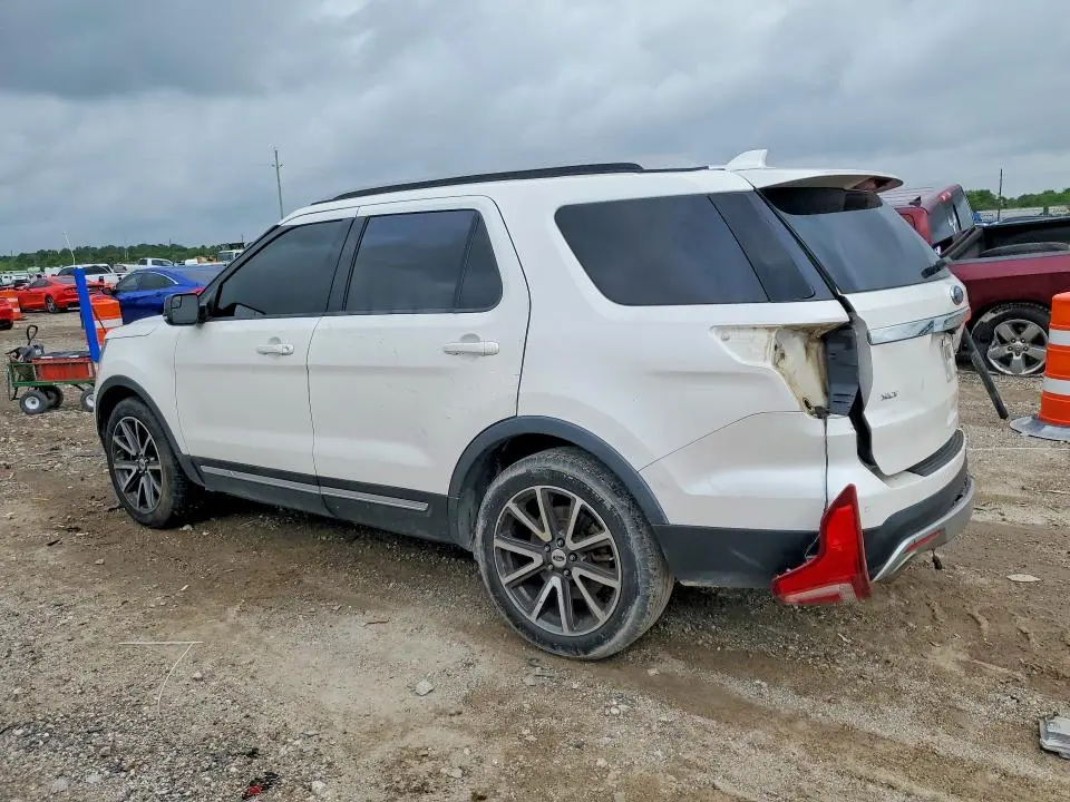 2016 FORD EXPLORER XLT  