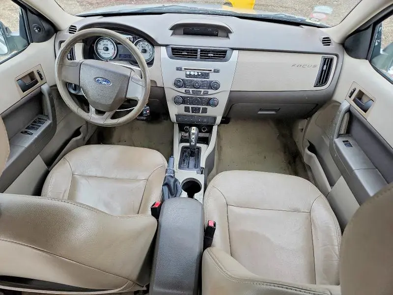 2010 FORD FOCUS SE  
