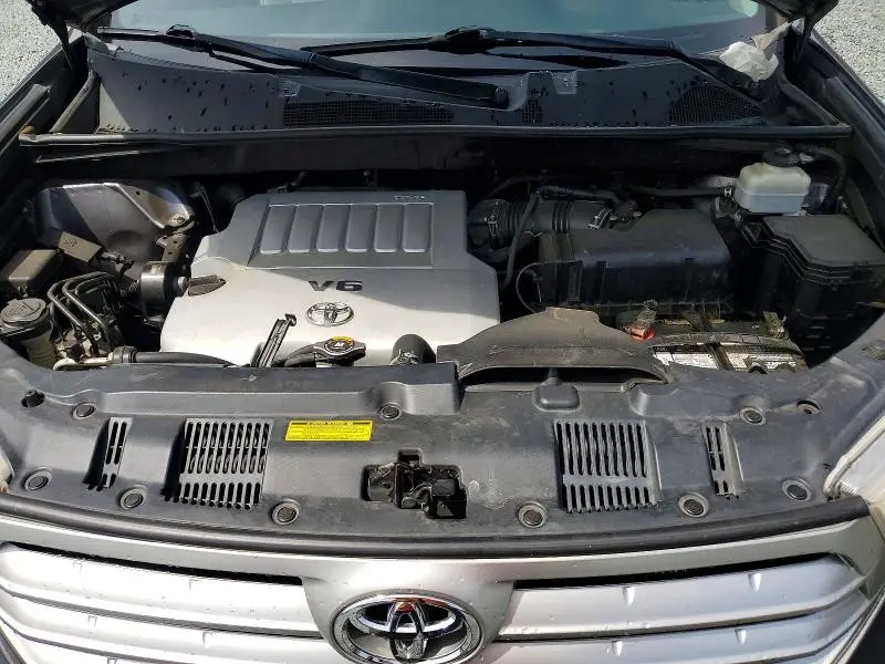 2011 TOYOTA HIGHLANDER LIMITED  