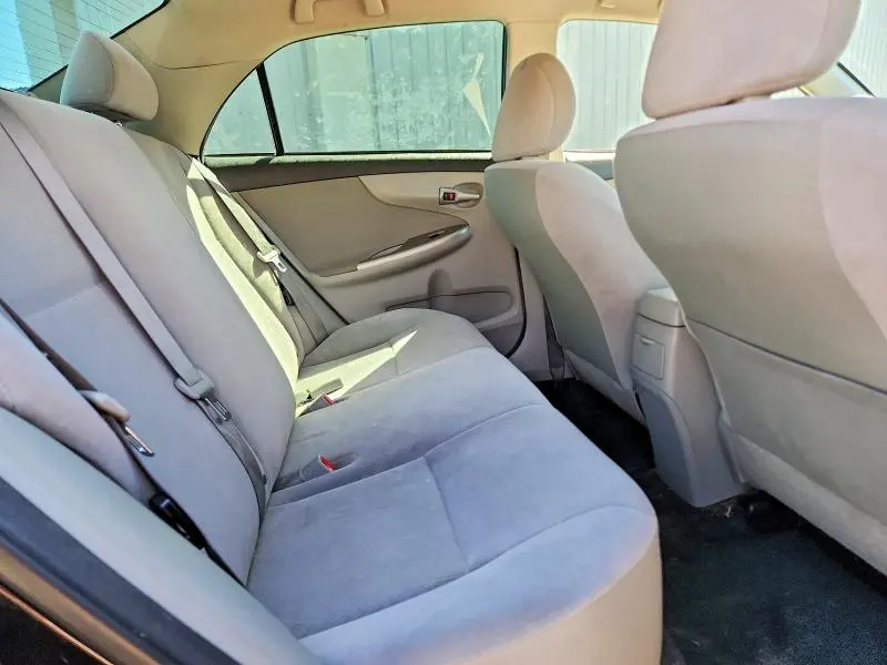 2011 TOYOTA COROLLA LE  