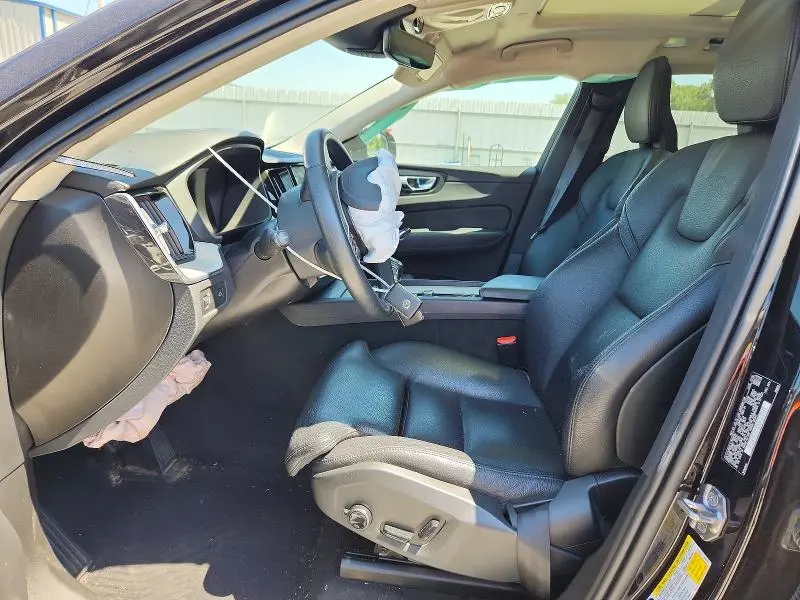 2020 VOLVO XC60 T5 INSCRIPTION  