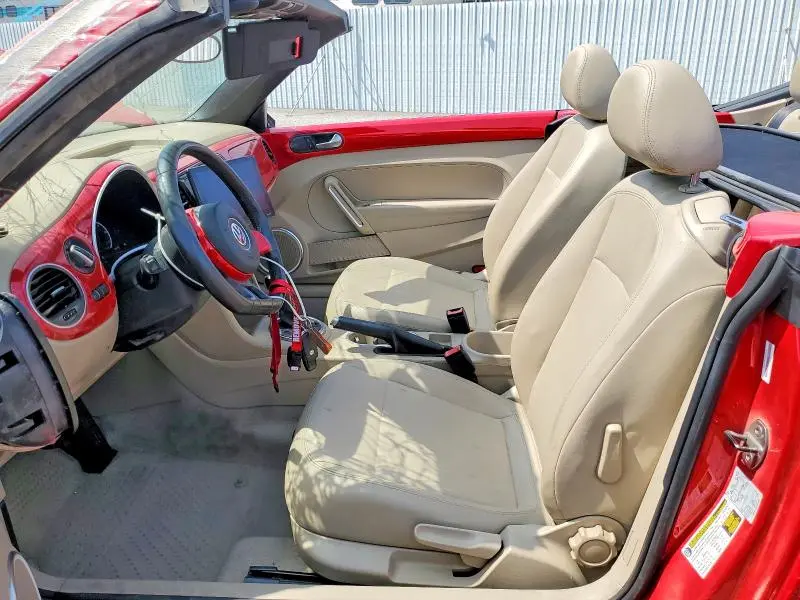 2013 VOLKSWAGEN BEETLE   