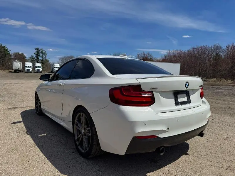 2016 BMW M235XI   