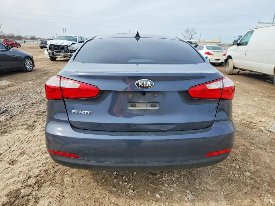 2015 KIA FORTE LX  