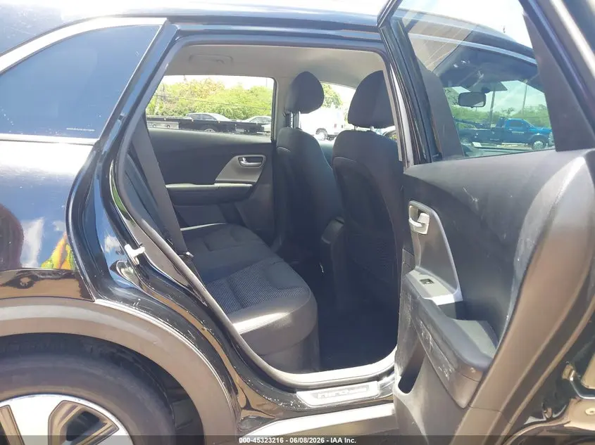 2018 KIA NIRO LX